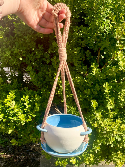 Hanging planter set